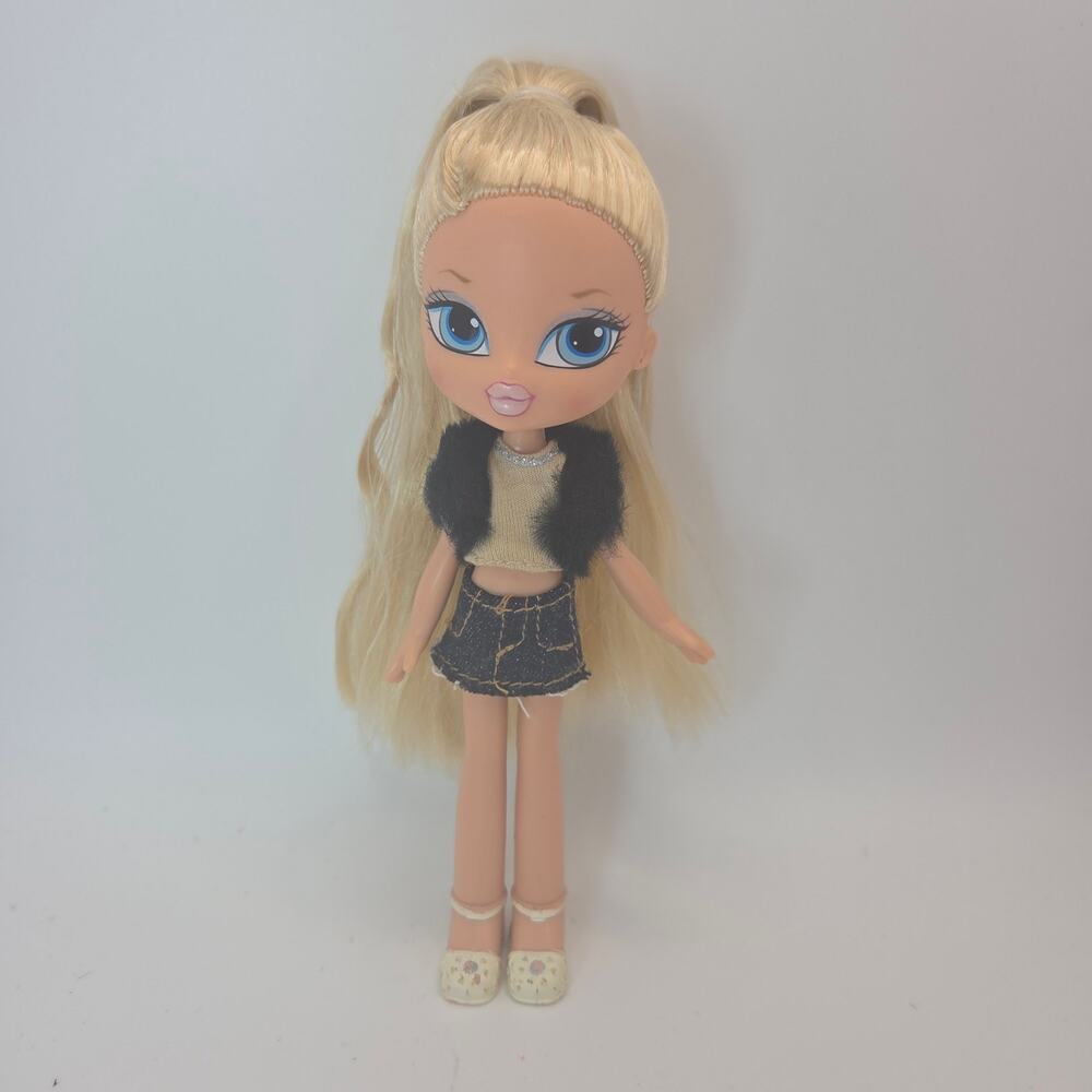 Vintage 2006 Bratz Kidz Forever Diamondz Cloe Doll